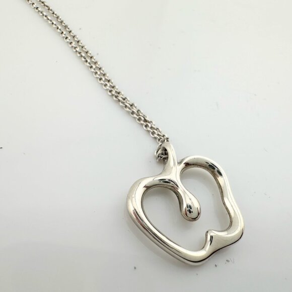 Tiffany & Co Apple Necklace in Sterling Silver - Picture 8 of 13